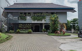 RedDoorz Syariah Plus @ Banjarbaru